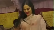 Heißer nasser toplesser Tänzer in der bhojpuri arkestra Bühnenshow in der Heiratsfeier 2016 - XVIDEOS.COM