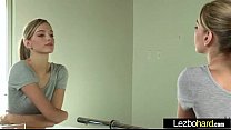 (Riley Reid e Kenna James) Ragazze adolescenti amatoriali fanno l'amore con Hot Lesbian Act video-25