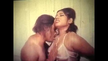 Bangladesh nos bastidores, sem censura, totalmente nu, atriz hardcore e show de mamilos no banheiro