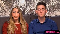 Блондинка и ее парень пробуют секс втроем в любительском видео