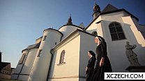 Porn fou avec des moniales et monstres catholiques - Tittyholes - XCZECH.com
