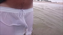 Shorts para ver através da praia