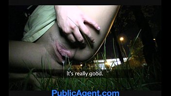 PublicAgent Сексуальная брюнетка любит мое обаяние и деньги.