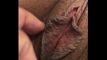 My pussy has good lips to suck