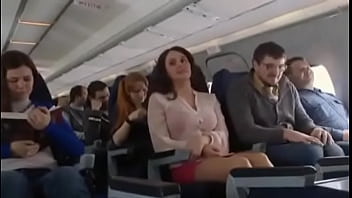 MariyaShumakova飛行機でおっぱいを点滅-無料のHDビデオ@http：//zo.ee/3ys8P