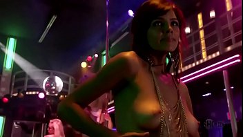 Maria Zyrianova Topless in Dexter - S07E11