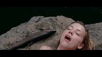 Amber Heard - The River Why (El río por qué)