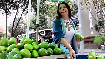 MAMACITAZ - La descarada colombiana Diana Ramírez es recogida y follada