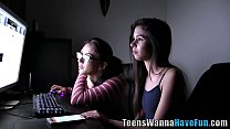 Gebundene Teenager Sperma konfrontiert