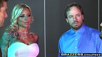 Brazzers - Histoires vraies de femmes - (Britney Shannon, Ramon Tommy, Gunn)