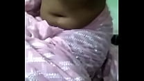 Sexy indische Mädchen spielen mit Titten myhotporn.com
