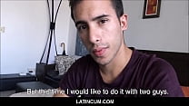 Le garçon latino espagnol amateur minet appelle plusieurs hommes pour le sexe