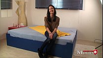 Interview d'un film porno avec le Swissmodel Louisa 20y à Zurich