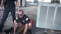 La police gay sort du ticket et du sexe chaud de policier Apprehended Breaking and