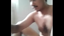 Indiano masculino totalmente nu