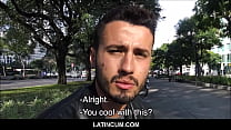 Joven hetero de Brasil pagó en efectivo para follar a un extraño gay en la cámara POV