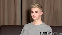 Entretien avec Twink blond Alex Silvers et éjaculation masturbation