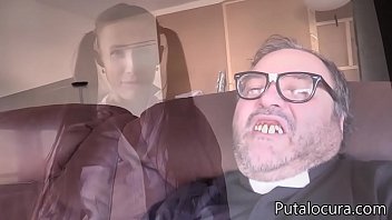 Putalocura.comのダミアン神父とニコール・ラブ