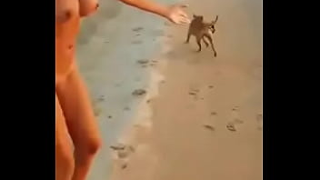 Argentina naked on the beach and steals her thong 2