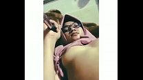 Hijab Narsis Glasses-フルビデオ：www.bit.ly/remaja18
