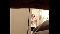 Spiare la sorella nella doccia