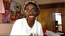 Etudiante sénégalaise en france : elle se gode le cul à la cam pour survivre - part 1