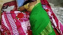 Babhi sexy in sari verde con culo grosso
