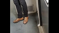 erecto en el metro