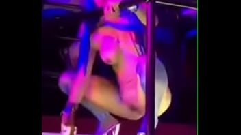 CARDI B SHOVES BOTTLE IN AND OUT OF PUSSY HOLE  IN STRIP CLUB 2024
