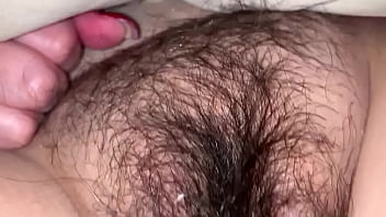 Vulva molto pelosa
