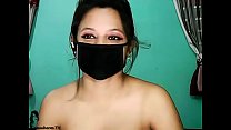 Индийская девушка дези мастурбирует перед вебкамерой и сквиртует