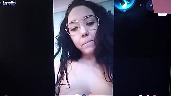 Actriz porno milf española se folla a un fan por webcam (VOL I). Esta madurita sabe sacar bien la leche a distancia.