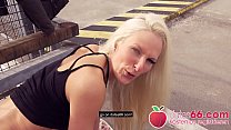 Шлюховатая немецкая блондинка Кэм Энджел (Cam Angel) прирожденная страстная любительница спермы! Dates66.com
