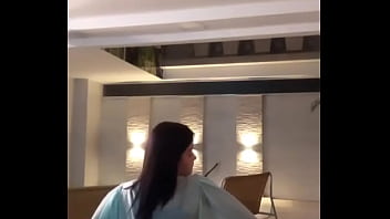 София сауэр танцует в мотеле