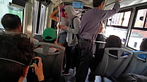 È iniziato come un magra nel metrobus e ha finito per cavalcare il suo cazzo (Twitter: @ Hyperversos2)