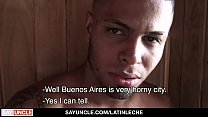LatinLeche - Sexy Junge in einem Hotelzimmer gefickt