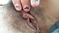 Sarah Andrade rubbing her hairy pussy on cam