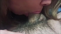 enorme carga de semen en la boca después de babear mamada