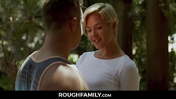 RoughFamily.com ⏩ Belle-mère en charge de son flirty boy - Kit Mercer