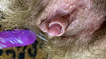 Teste de vibrador de coelho masturbação POV closeup ereto clitóris grande orgasmo molhado buceta peluda