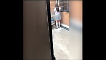 Il BAISE son voisin d'écolière jeune fille après avoir lavé les vêtements! Petit à petit la convainc alors que ses ne le sont pas! Putes mexicaines! Sexe amateur!