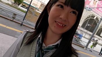 https://bit.ly/3cZOGjF Junge Teenager japanische Schlampe Mädchen Fingersatz spritzt. Die hübsche Süße genießt es, heißen Teenager-Sex mit einem alten Kerl zu haben. Heißer asiatischer Porno. Teil 1