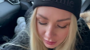 Blonde girl Angie Lynx fucked and creampie in the car at a famous ski station