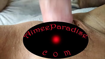 AimeeParadise: горячие соло-оргазмы зрелой шлюшки перед вебкамерой!
