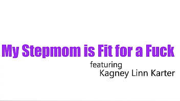 BrattyMilf Kagney Linn Carters Yoga Session si trasforma in BJ e scopa con Stepson