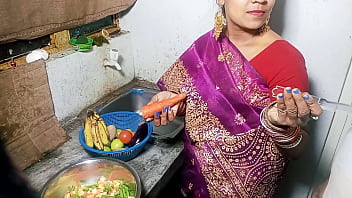 Sexy Bhabhi Follada Mientras Cocina En La Cocina Por La Mañana XXX Sexo En La Cocina