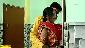 Индийский красивый муж не смог трахнуть красивую бенгальскую жену! Что она сказала наконец?