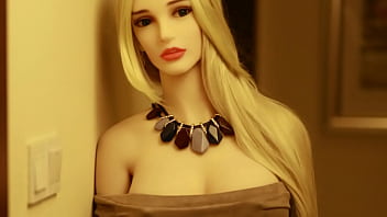 Зрелая секс-кукла-блондинка Tebux для быстрого анального кримпая