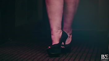Promo Sexy GILF Masturbation Obtient Avalon Drake Blush Erotica