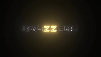 Your Holographic Dream Girl / Brazzers  / stream full from www.brazzers.promo/dream